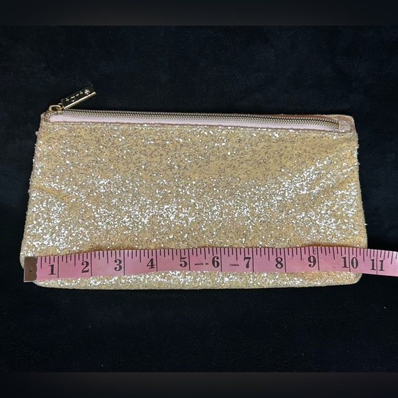 Tarte Cosmetic Bag with Bath & Body Essentials - Picture 7 of 7